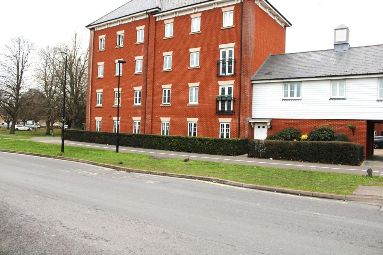 Lovely Modern Apartment Close To Town Centre Lexden 외부 사진